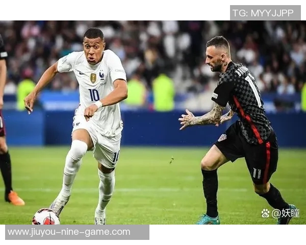 世界足球巨星的球衣号码全解析 从梅西到C罗你不知道的背后故事 世界足球巨星的球衣号码全解析 从梅西到C罗你不知道的背后故事